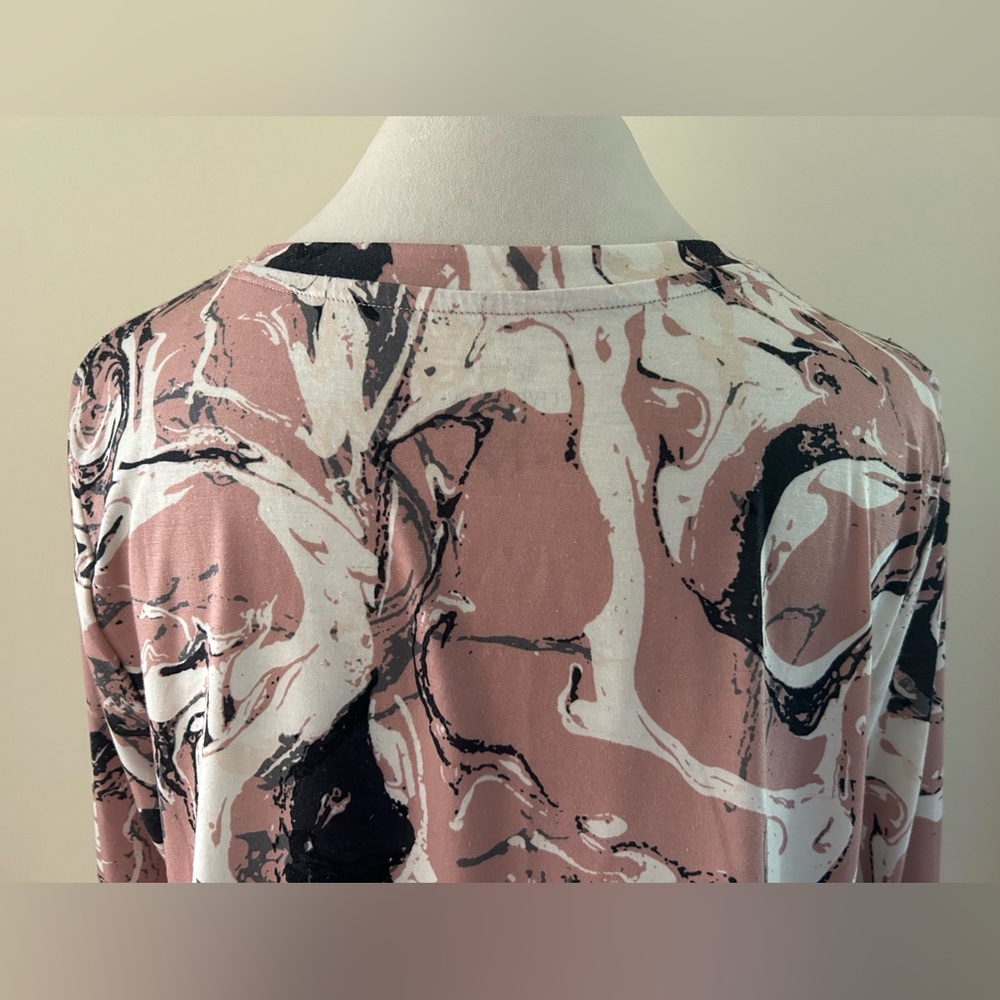 Cute Top - Picture 6 of 6